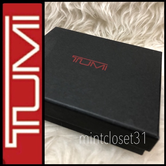 Tumi Handbags - 🆕 Tumi Wallet Box & Paper Bag